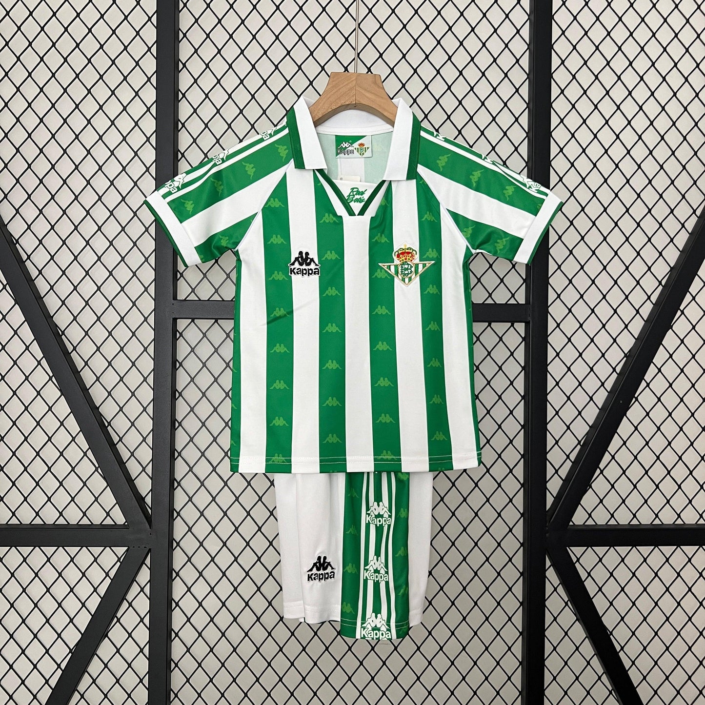 REAL BETIS I 95/97 CONJUNTO INFANTIL (RETRO) - imagem 1