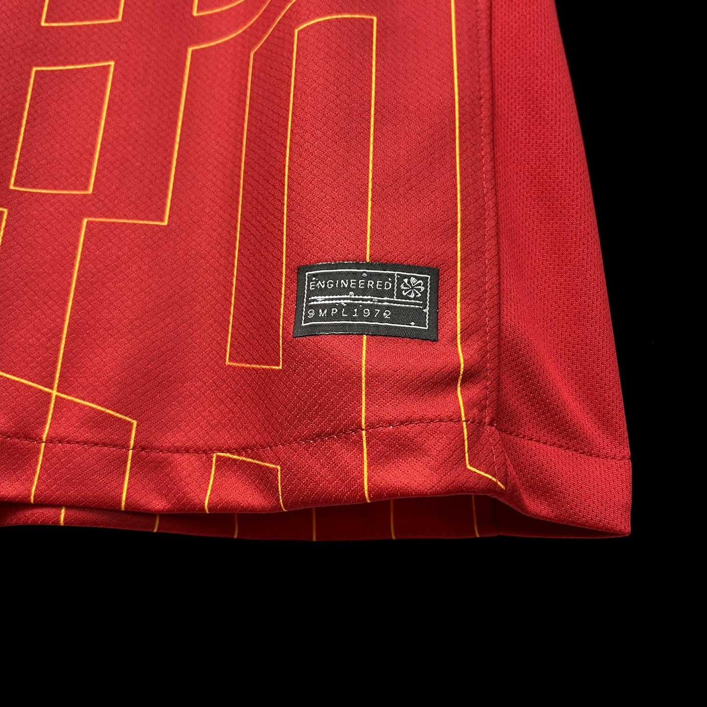 Camisola Liverpool Principal 2024/25 - imagem 9