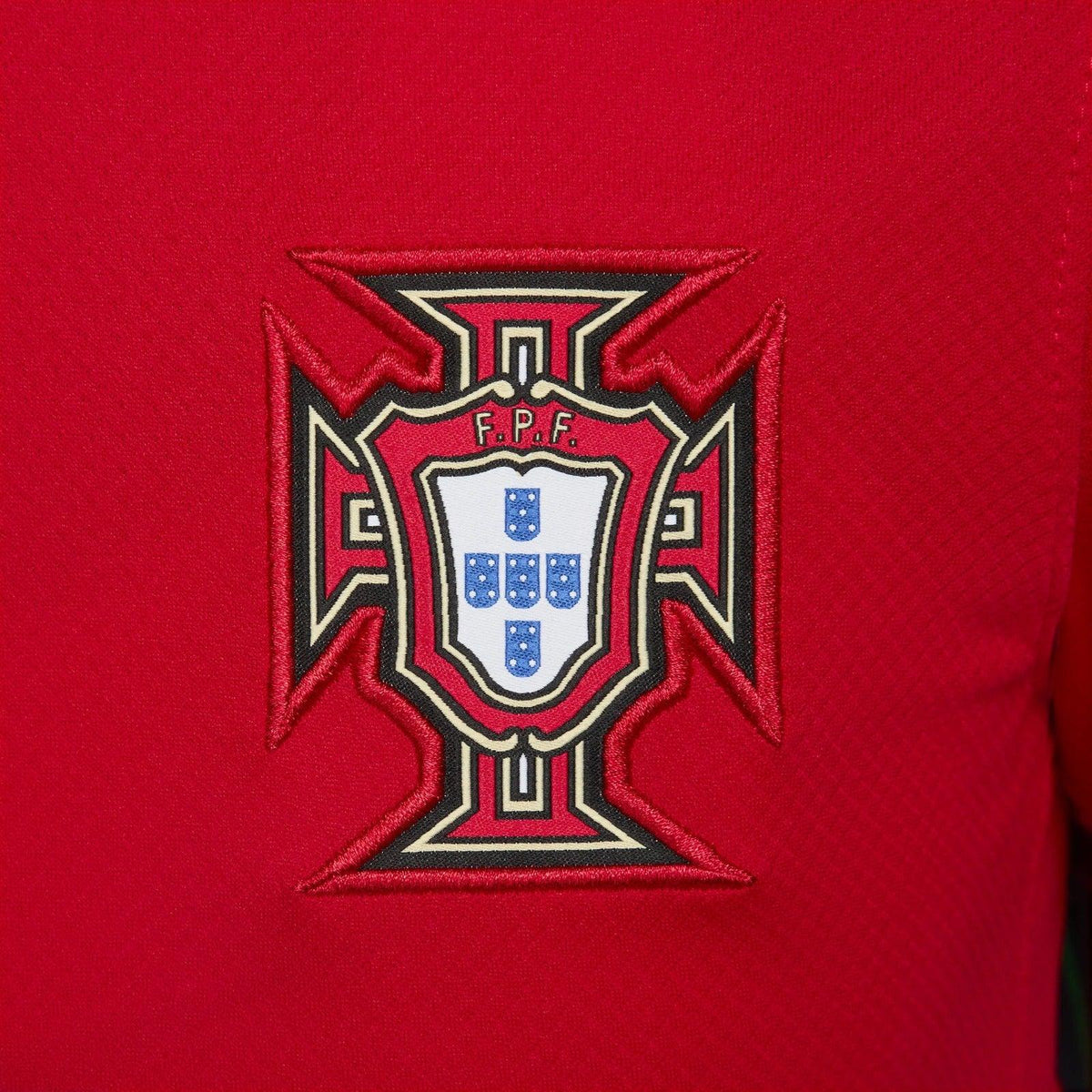 Camisola Feminina Portugal Principal - 2024/25 - imagem 8