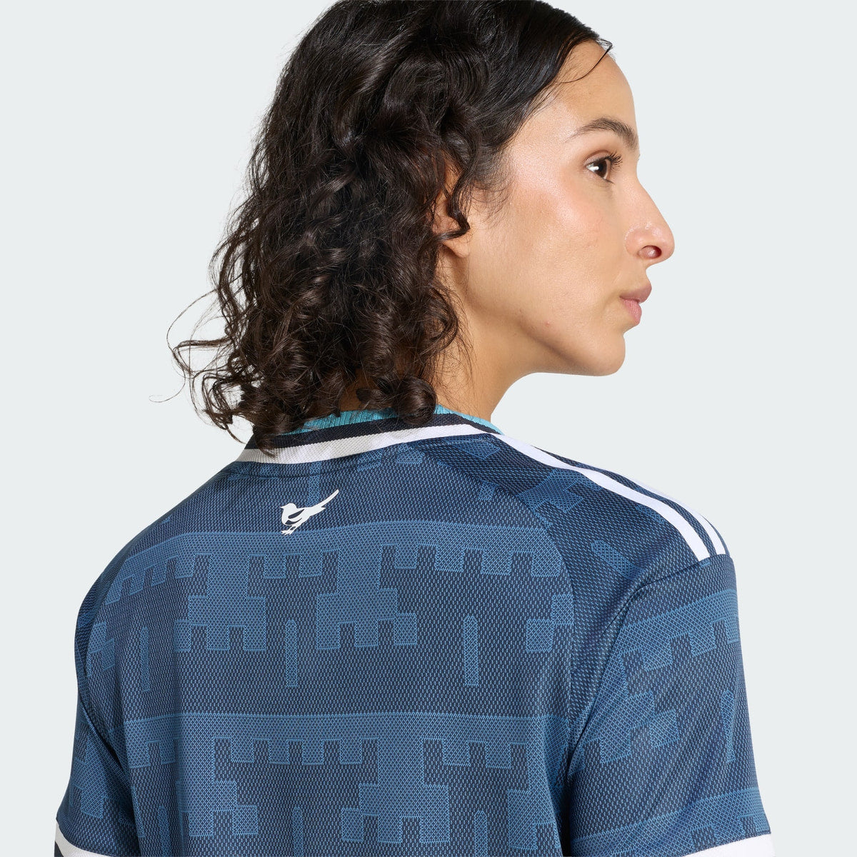 Camisola Feminina Newcastle Alternativa 2026/27