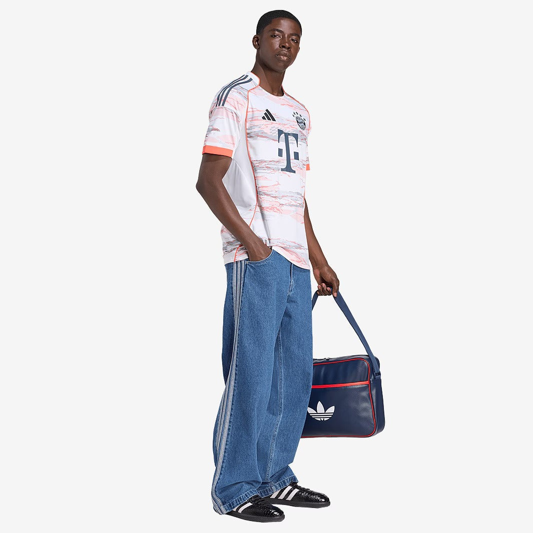 Camisola Adidas Bayern de Munique 2025/26 II Torcedor - imagem 4