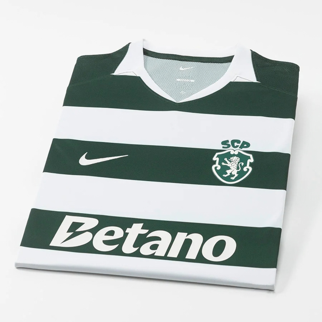 Conjunto Infantil SCP Principal 120.º Aniversário 2026/27 – Verde e Branco