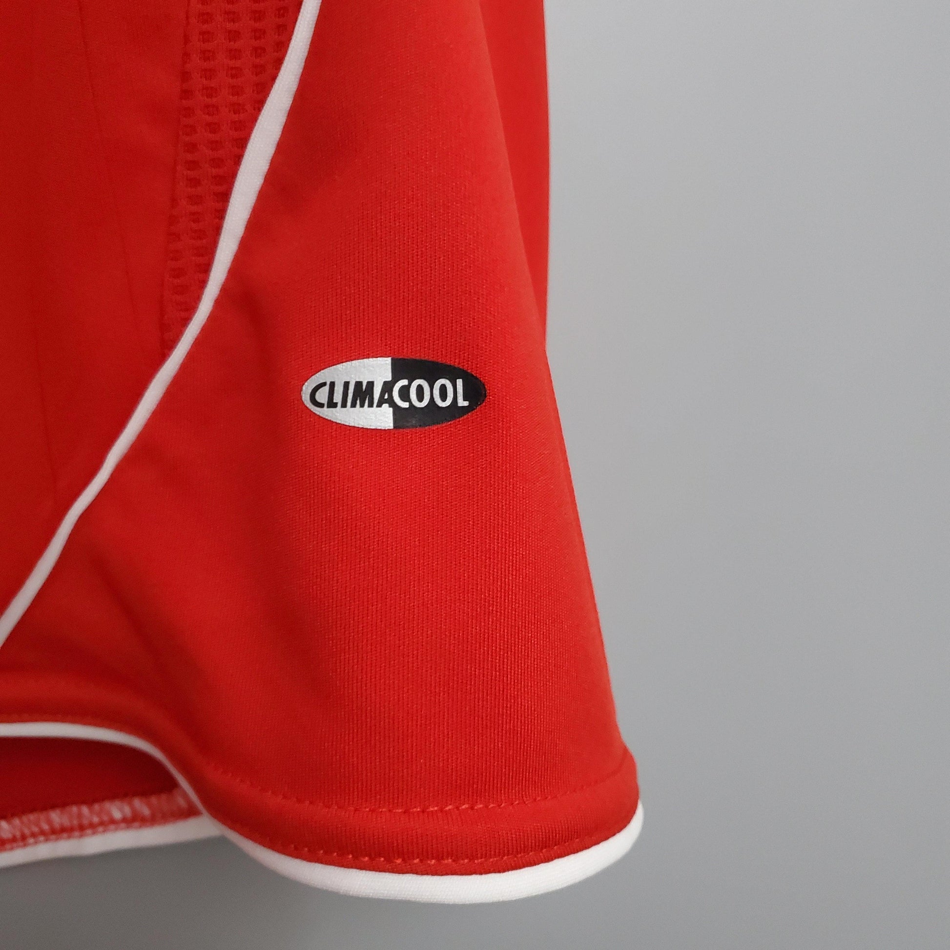 Camisola Liverpool Retro Principal 2006 - imagem 6