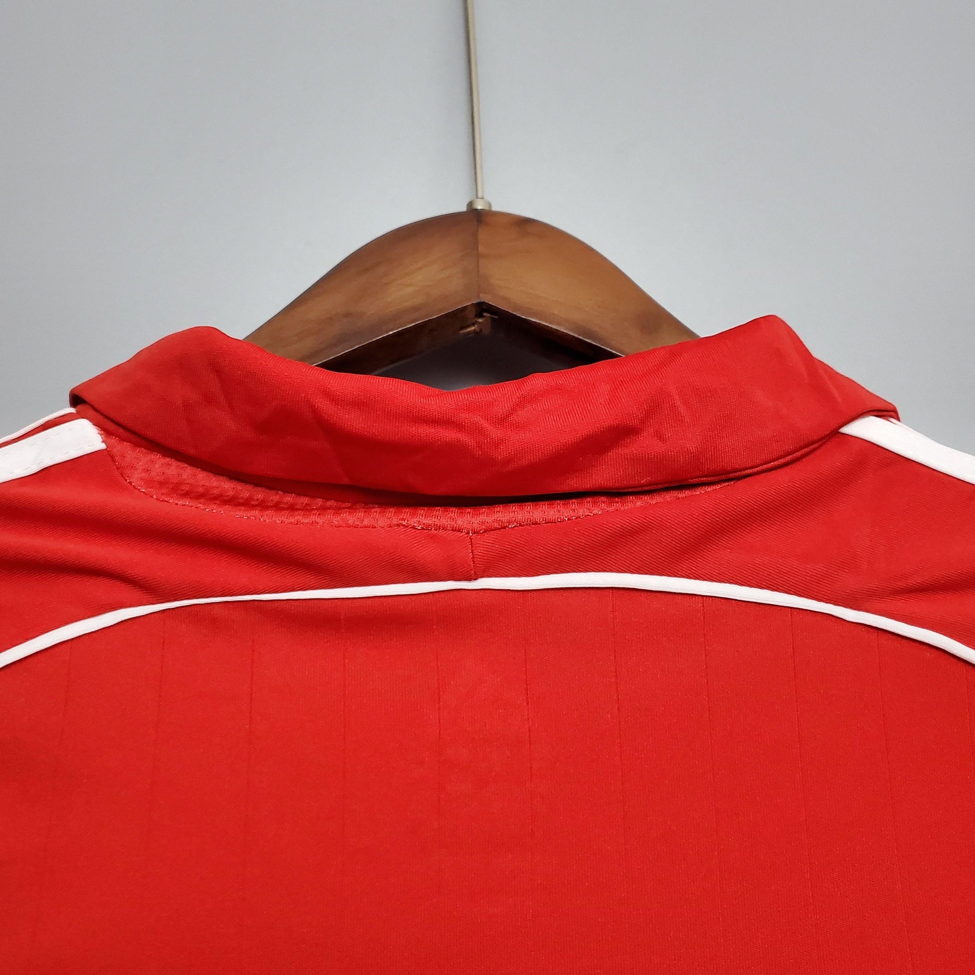 Camisola Liverpool Retro Principal 2006 - imagem 8