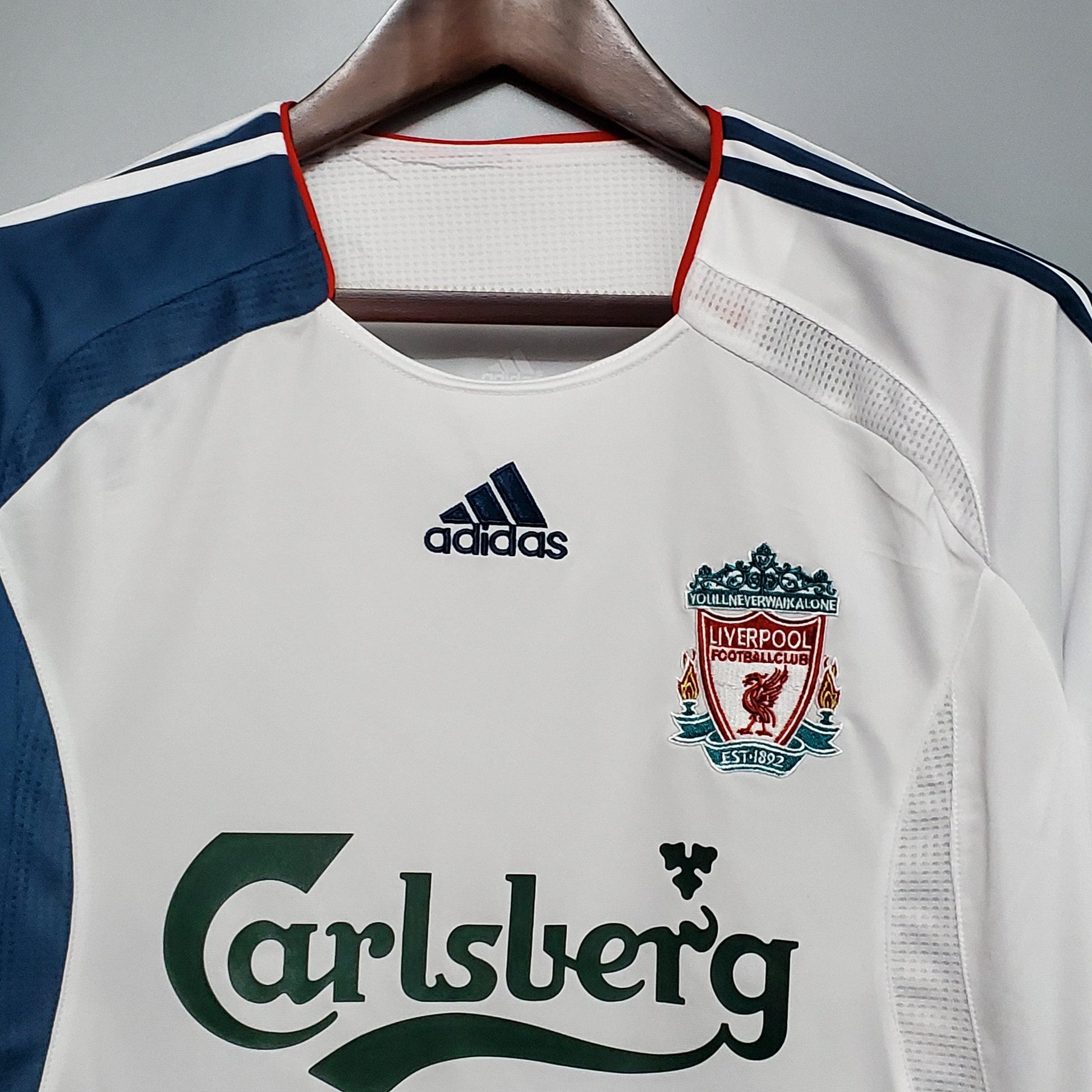 Camisola Liverpool Retro Alternativa 2006 - imagem 3