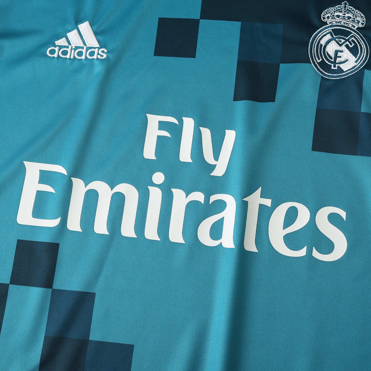 Camisola Retrô Real Madrid 2017/18