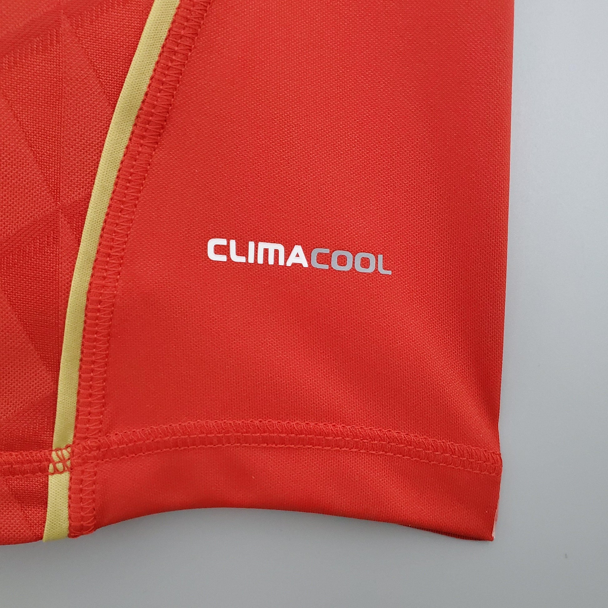 Camisola Liverpool Retro Principal 2010 - imagem 9