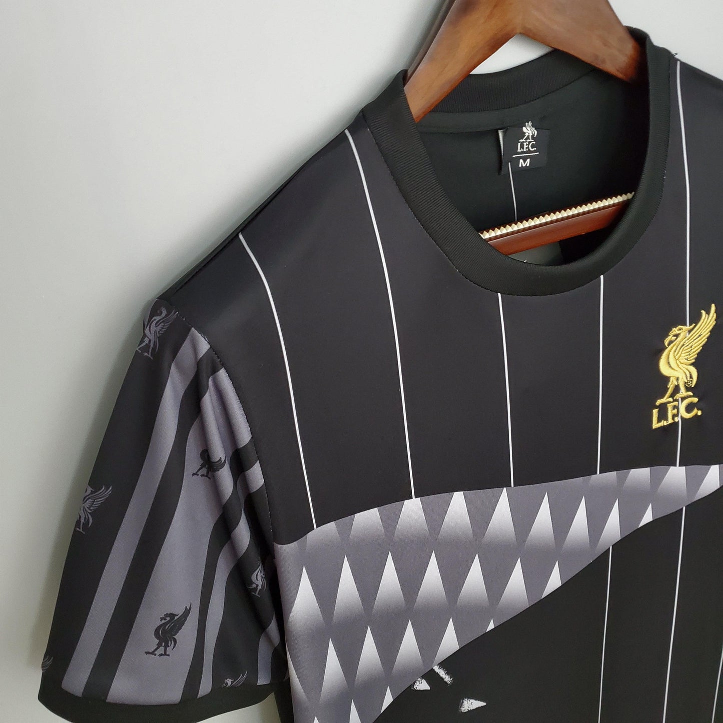 Camisola Liverpool Retro Edição Especial - imagem 2