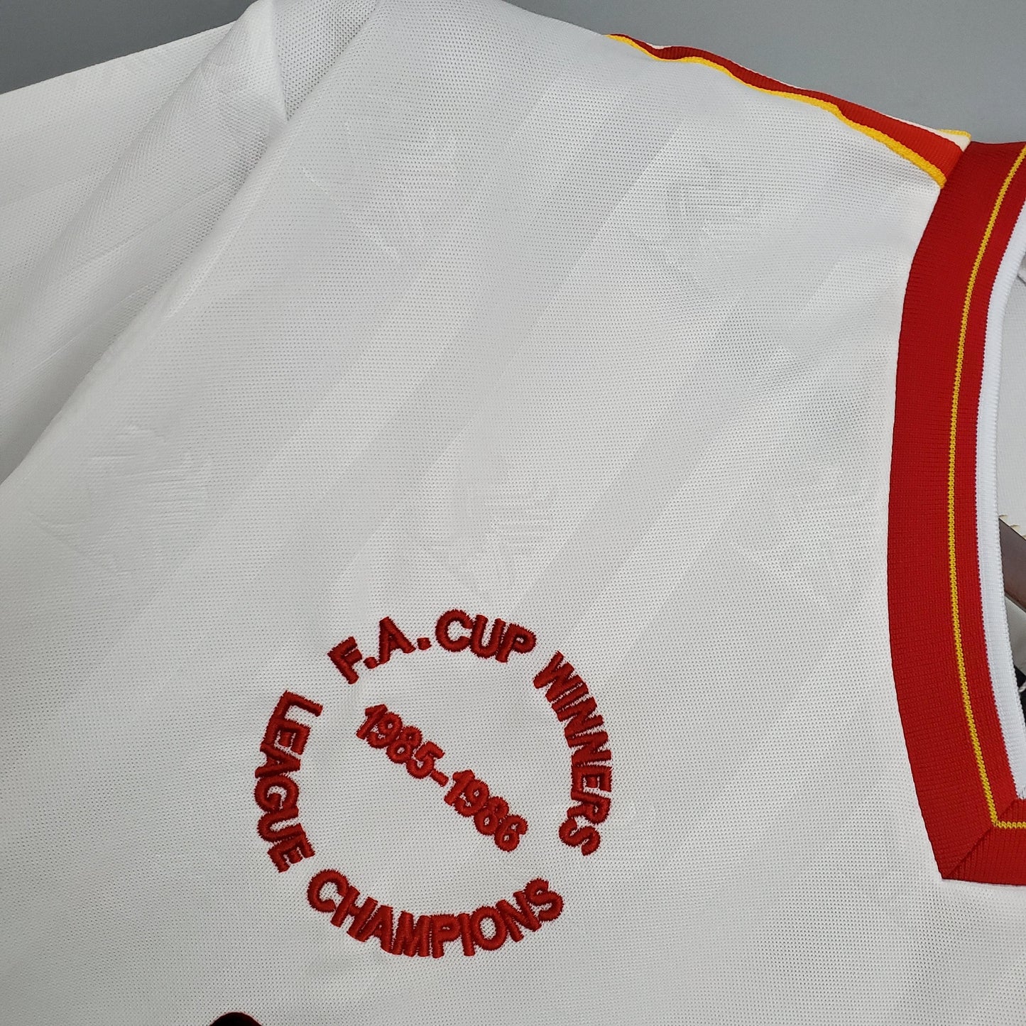 LIVERPOOL II 1985 HOMBRE (RETRO) - imagem 4