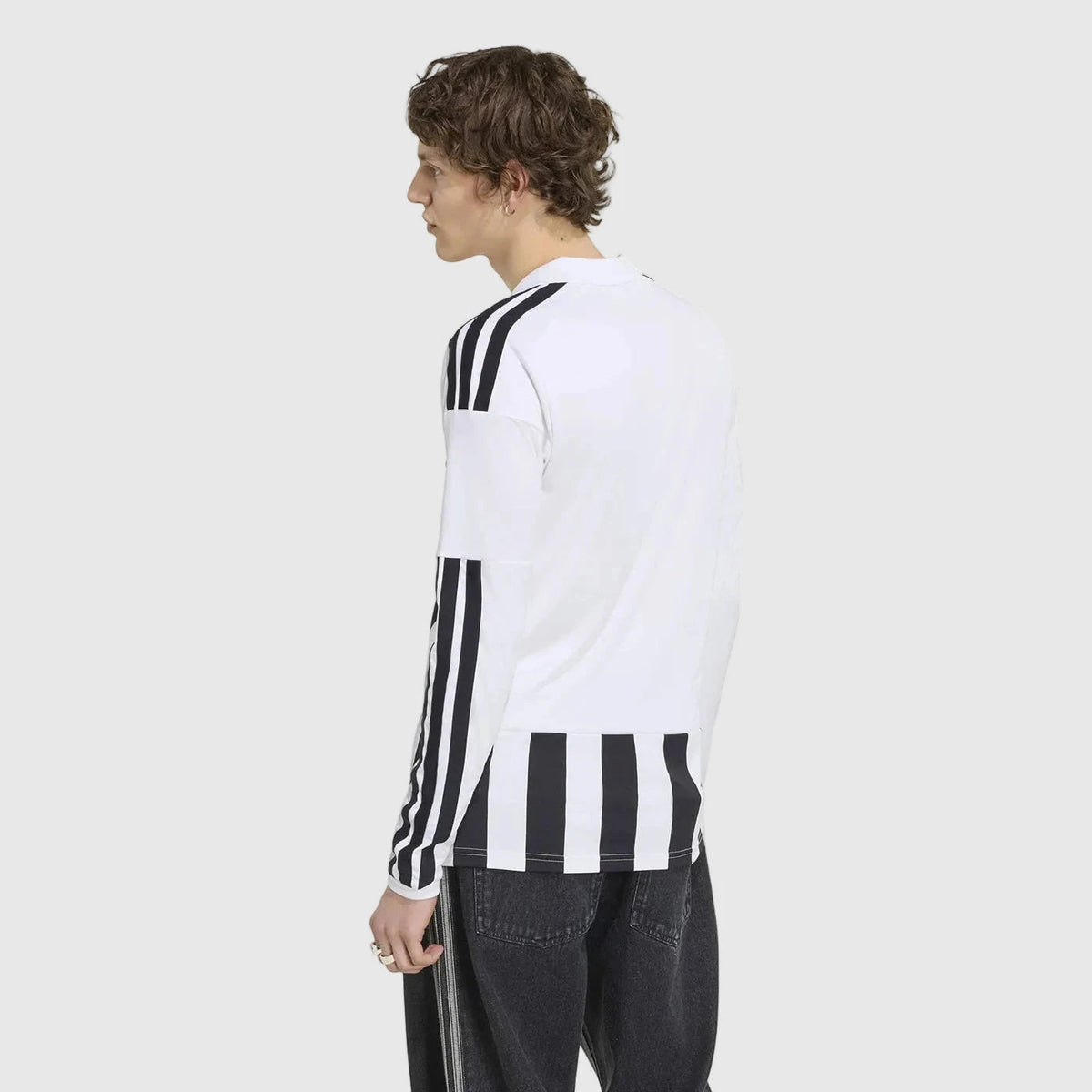 Camisola Juventus Principal 2026/27 – Manga Comprida