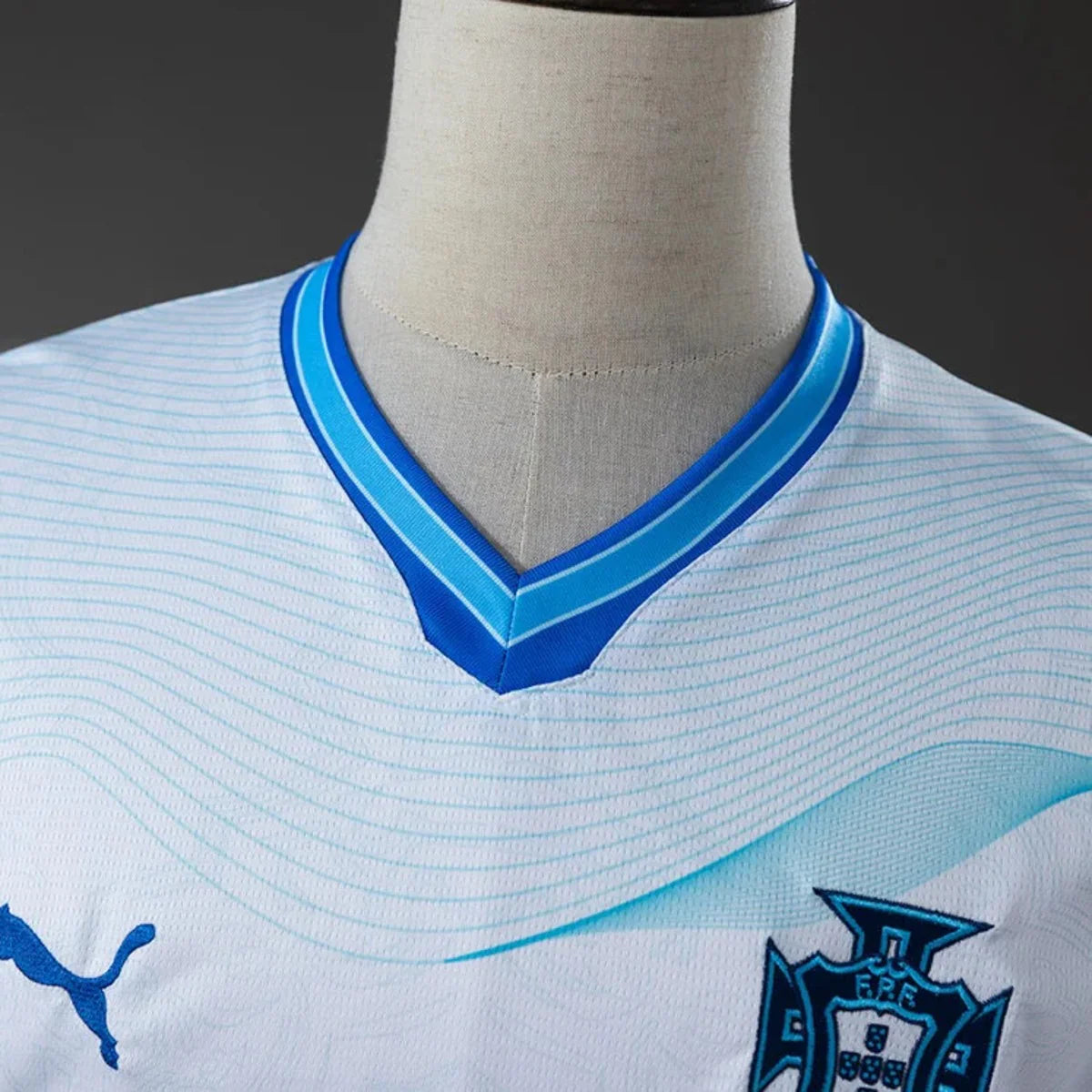Camisola Edição Especial Azul e Branca Portugal - 2026 - imagem 5