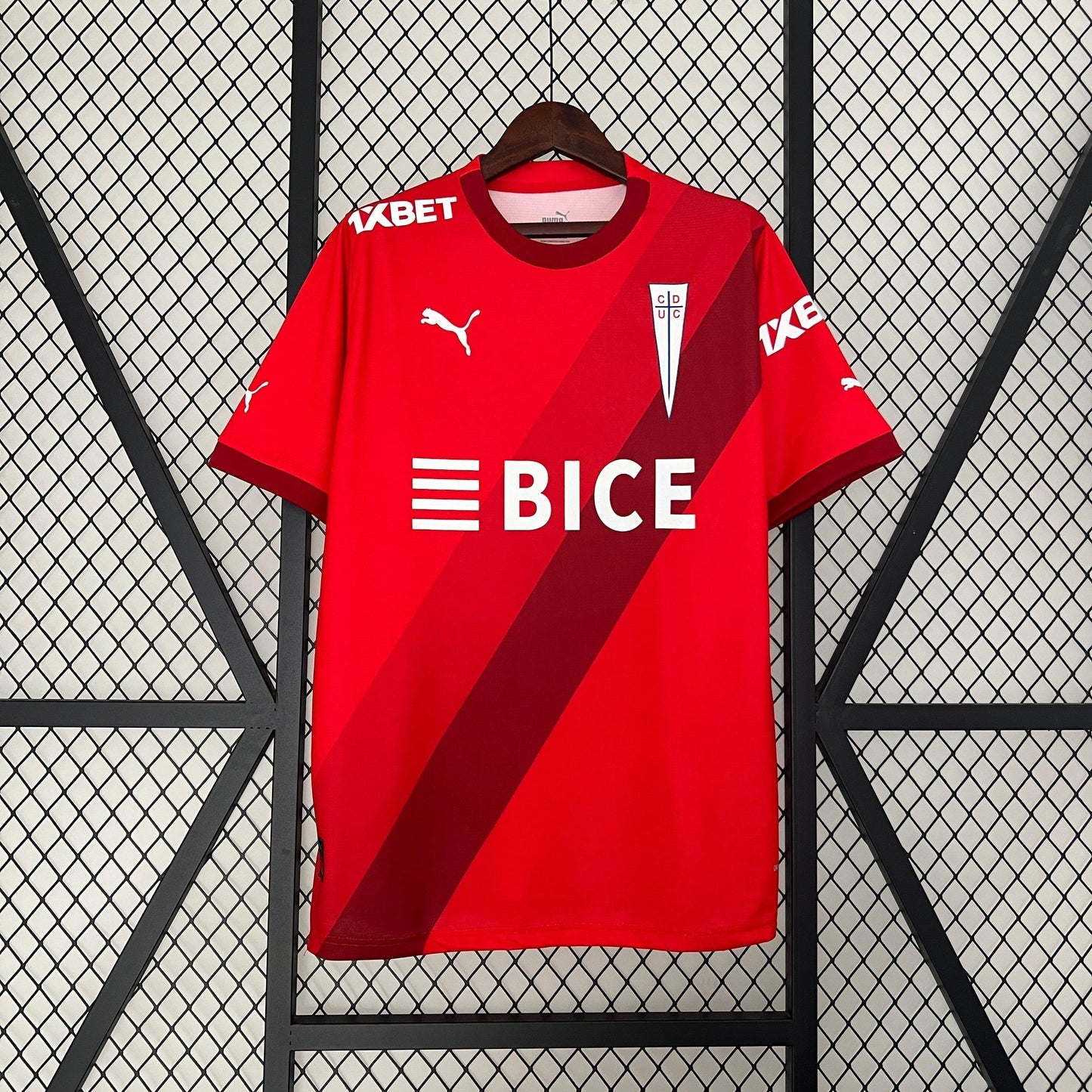 UNIVERSIDAD CATÓLICA II 24/25 HOMBRE - imagem 1