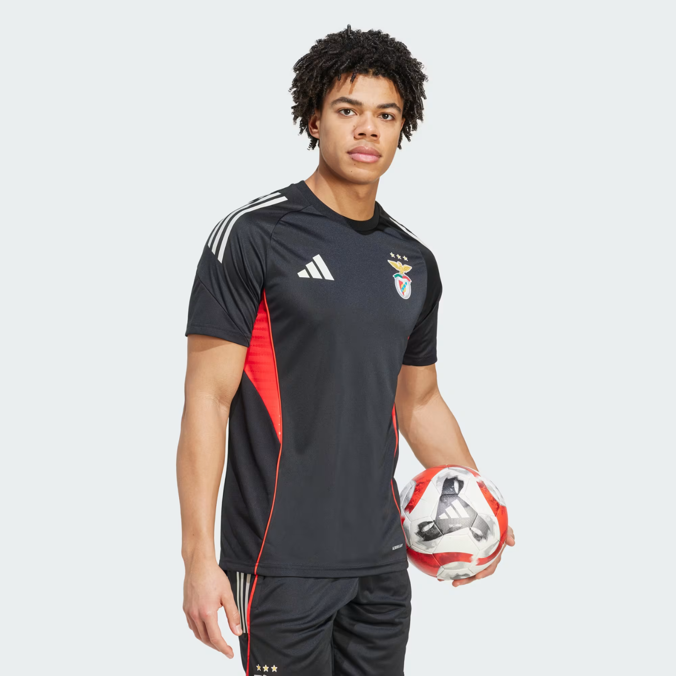 Camisola Benfica Treino Preta - 2025/26 - imagem 1