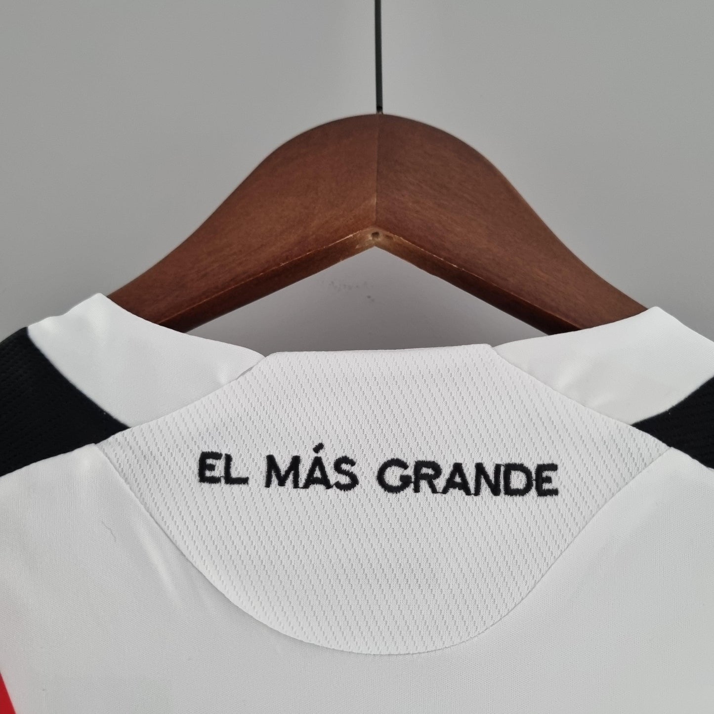 RIVER PLATE I 09/10 HOMBRE (RETRO) MANGA LARGA - imagem 11