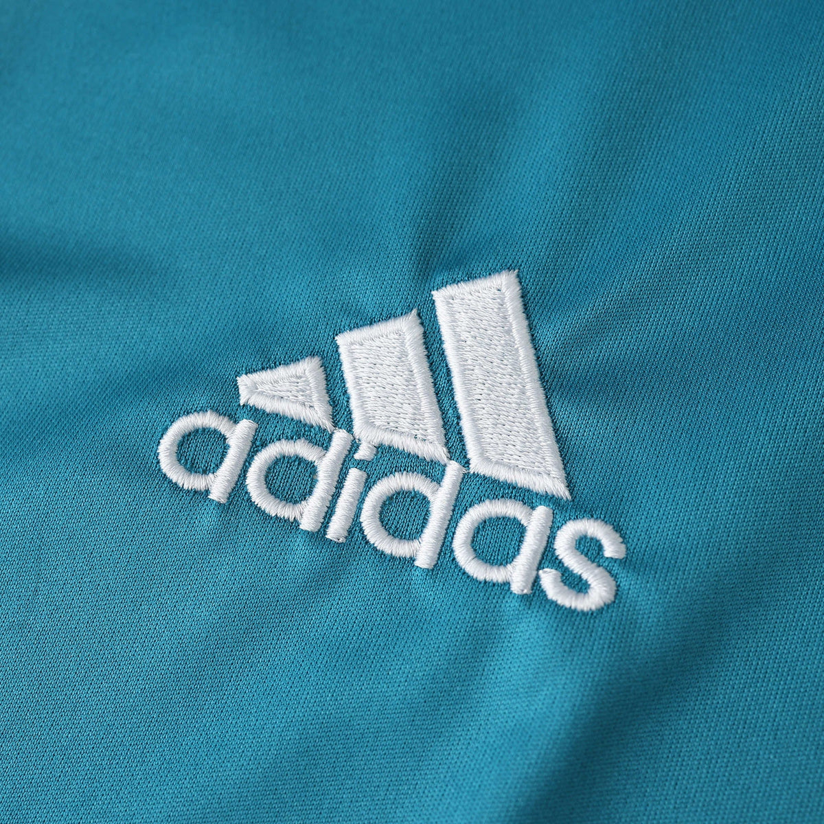 Camisola Retrô Real Madrid 2017/18