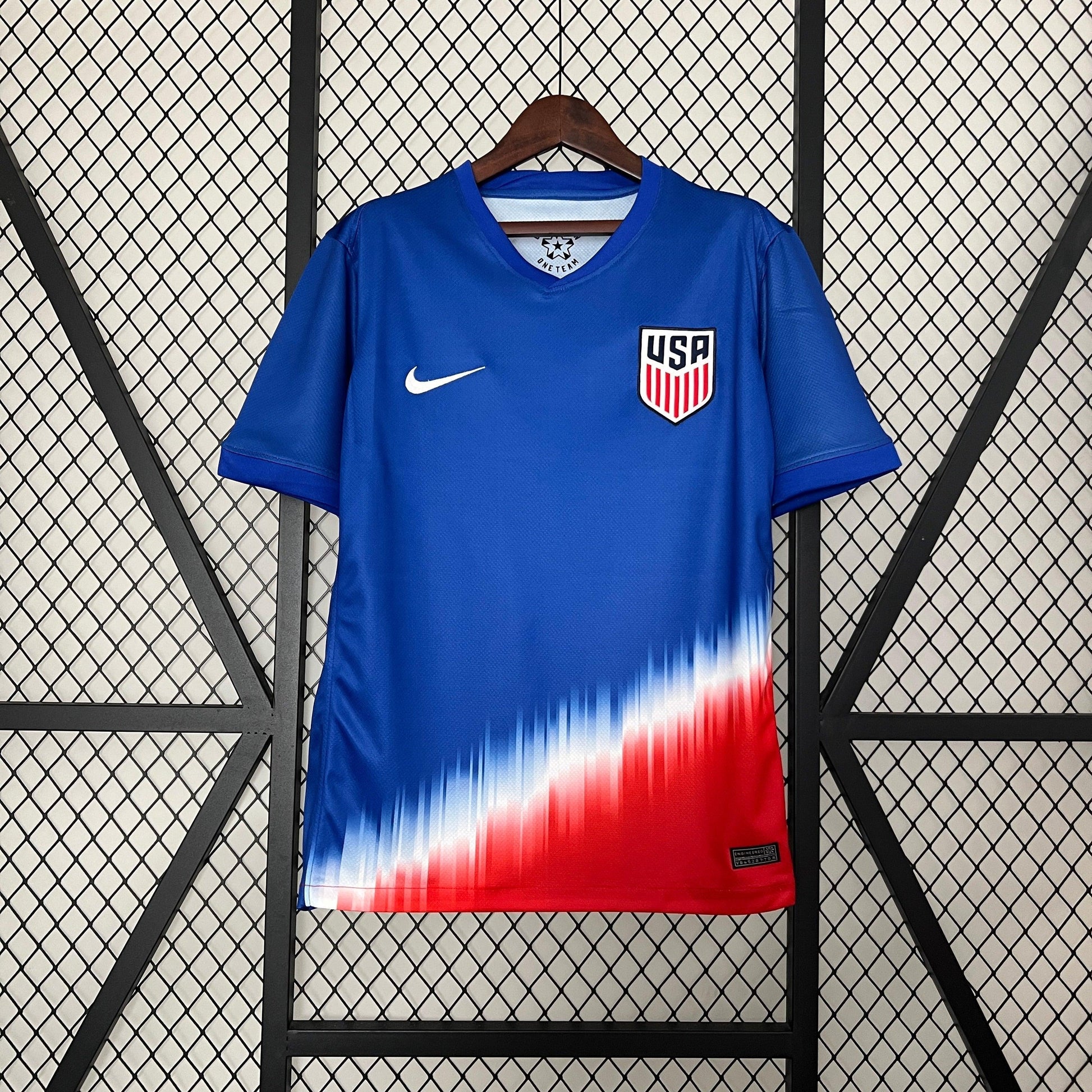 ESTADOS UNIDOS DE AMÉRICA II 2024 HOMBRE - imagem 1
