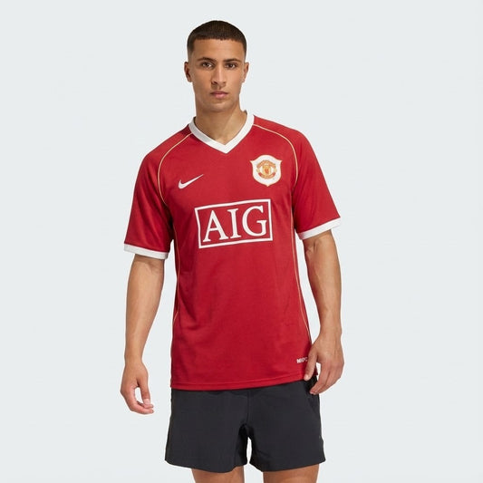 Camisola Retrô Manchester United 2006/07 - imagem 1