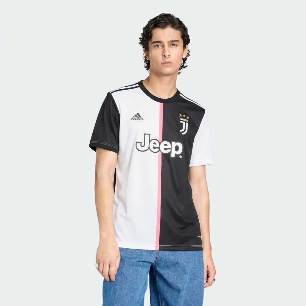 Camisola Retrô Juventus 2019/20 I - imagem 1