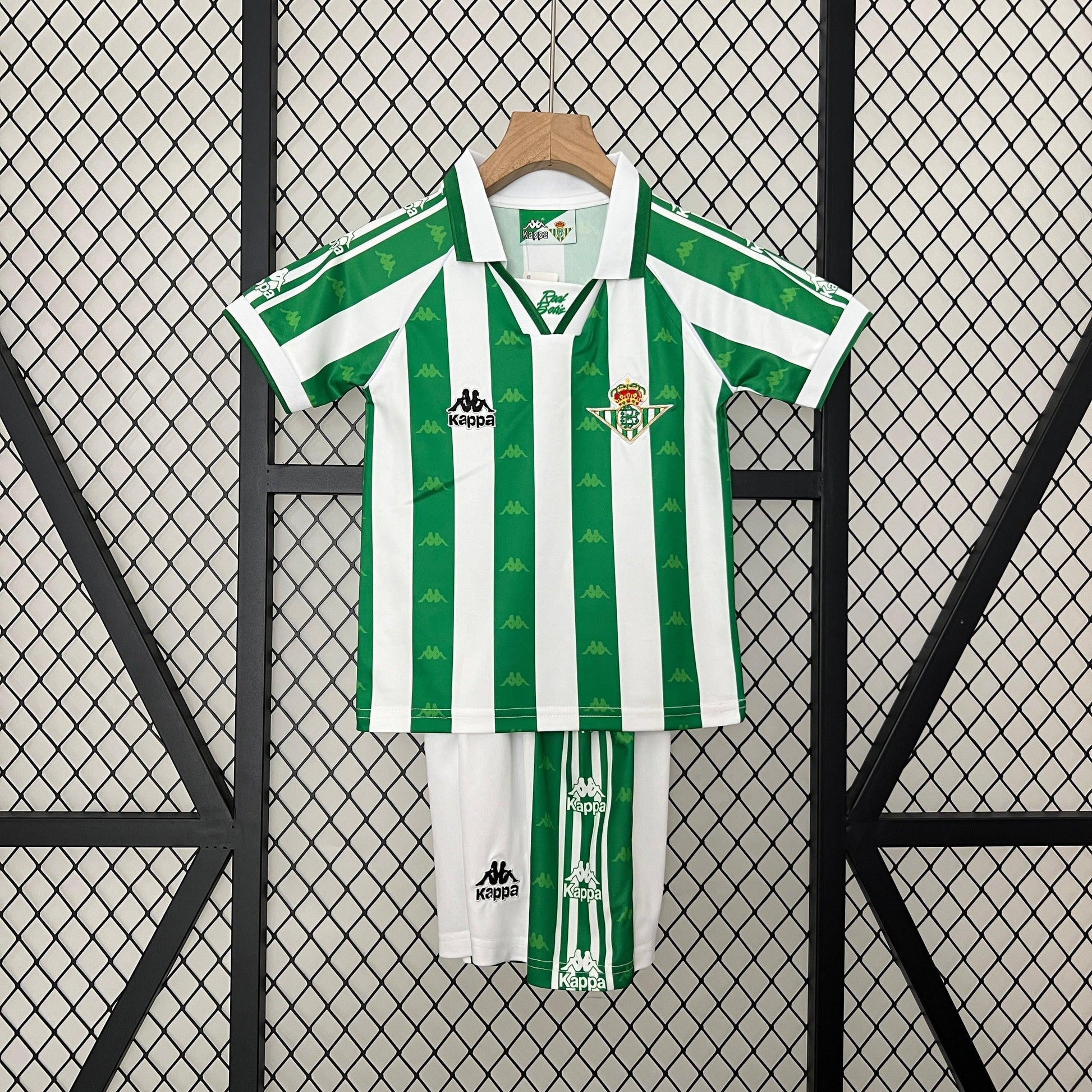 REAL BETIS I 95/97 CONJUNTO INFANTIL (RETRO) - imagem 1