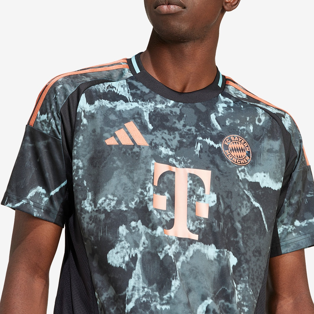 Camisola Adidas Bayern de Munique 2024/25 II Torcedor - imagem 3