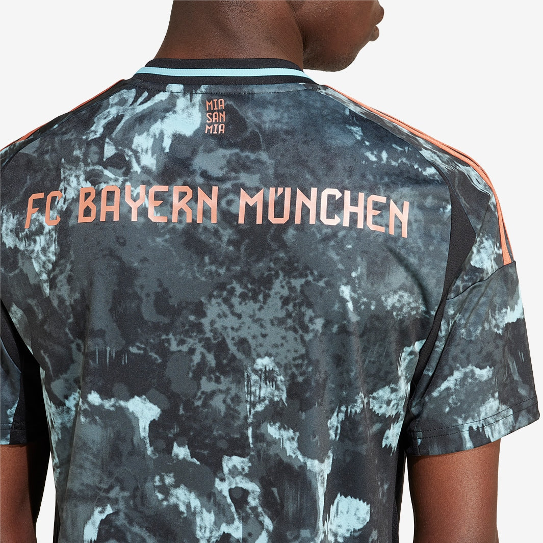 Camisola Adidas Bayern de Munique 2024/25 II Torcedor - imagem 4