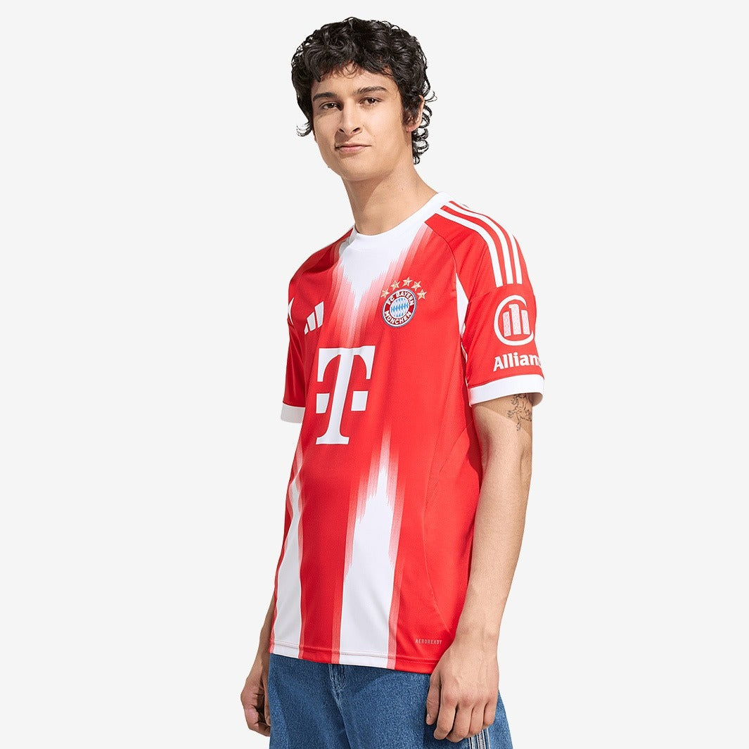 Camisola Bayern de Munique 2025/26 I - imagem 1