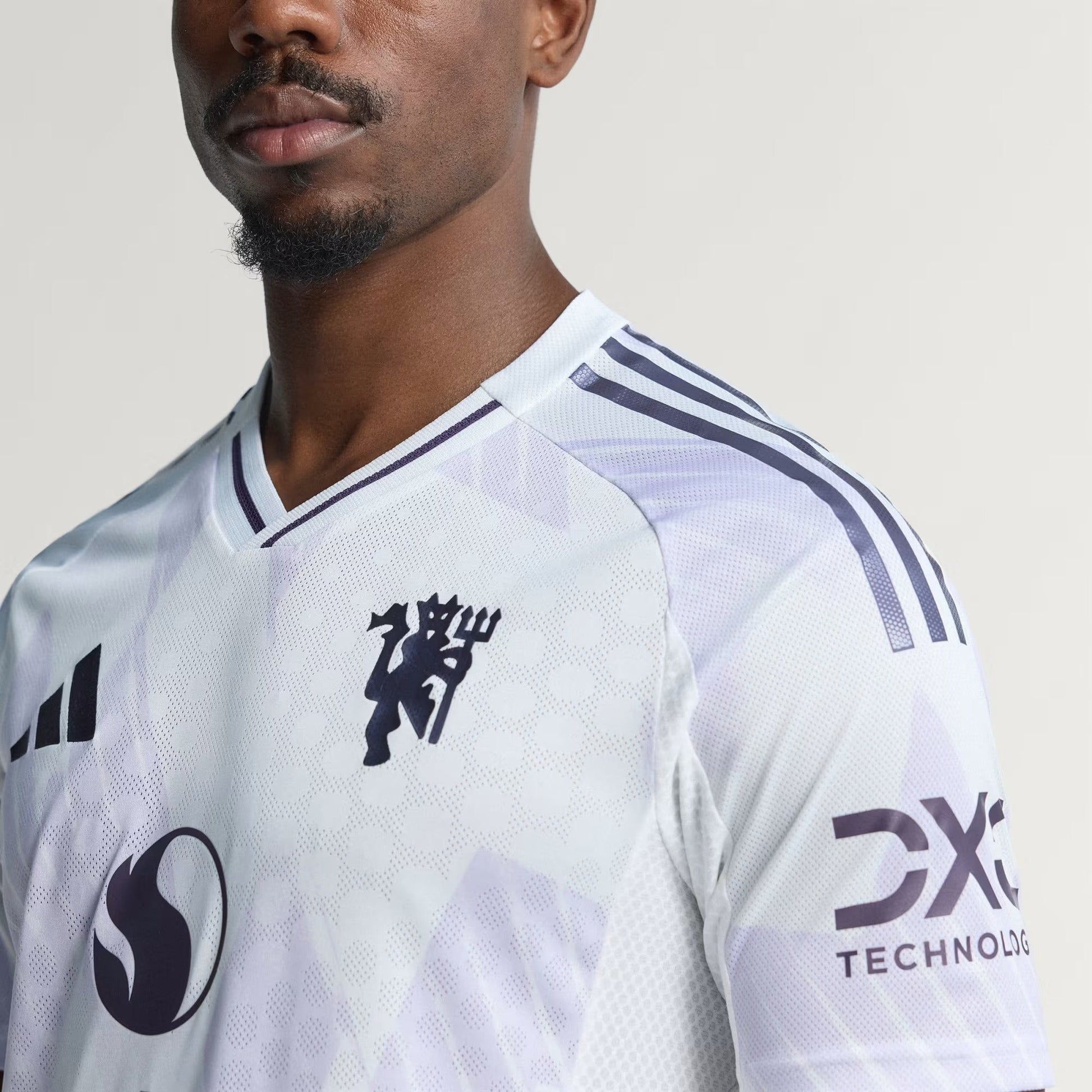 Camisola Adidas Manchester United 2025/26 II - imagem 7