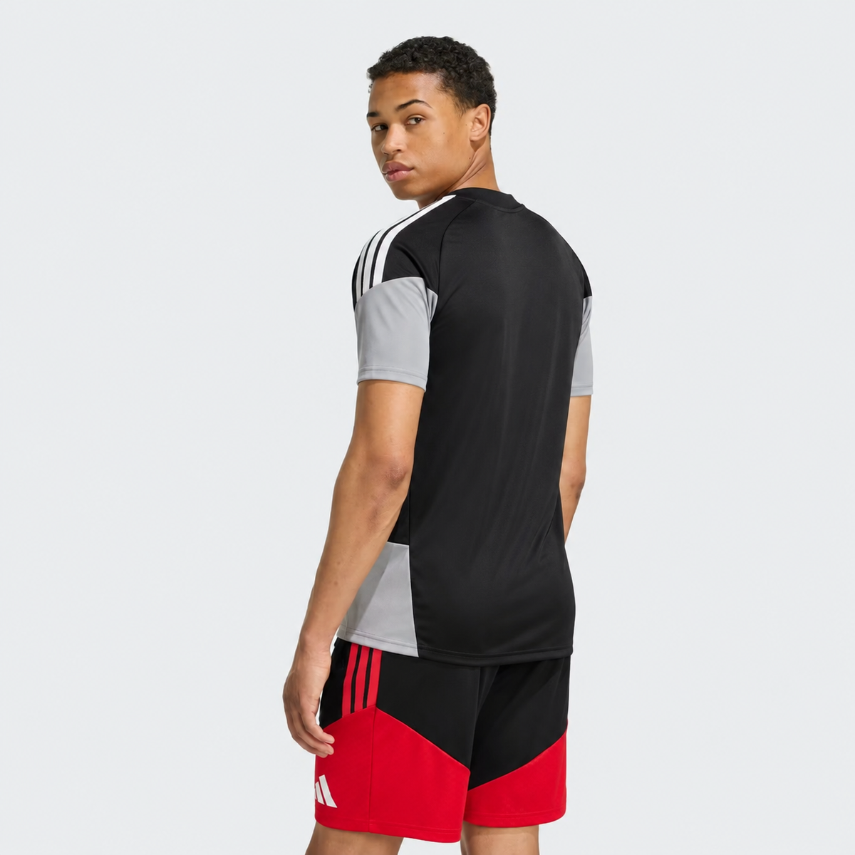 Conjunto de Treino Benfica – Adulto 2026/27