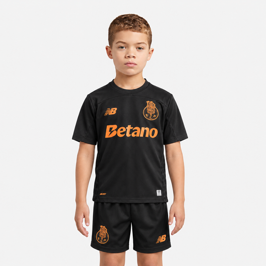 Conjunto Infantil Dragão Quarto Equipamento 2026/27 – Preta | Lançamento