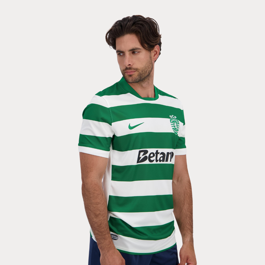 Camisola Principal 2025/26 – Verde e Branca