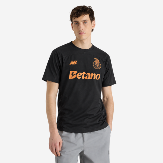 Camisola Dragão Quarto Equipamento 2026/27 – Preta | Lançamento
