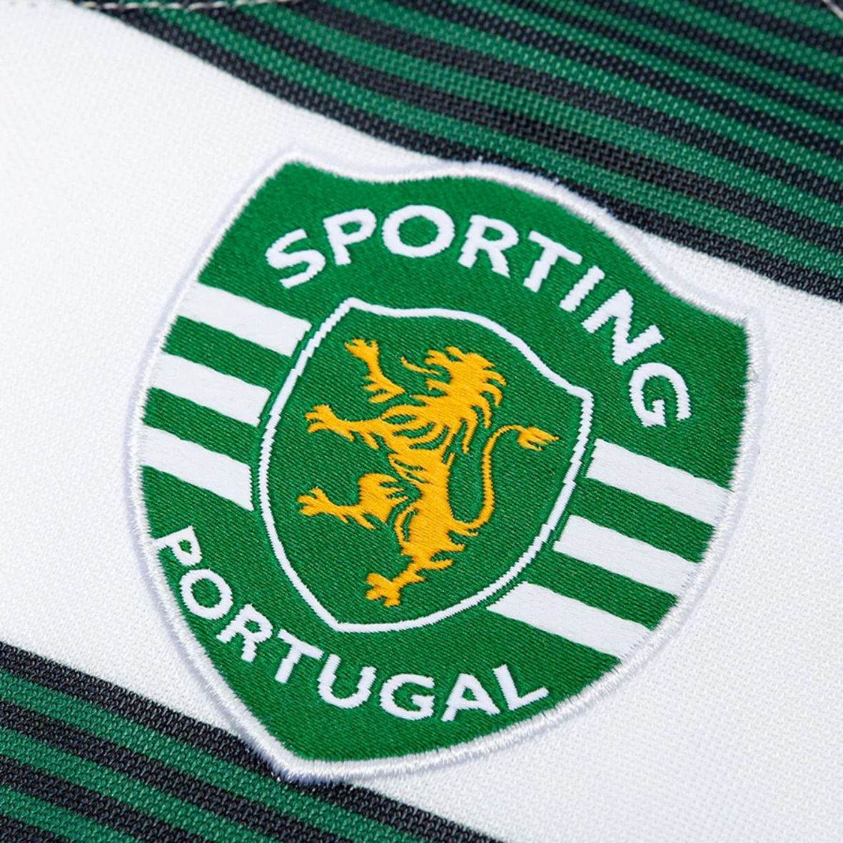 Camisola Retrô Home 2002 – C. Ronaldo