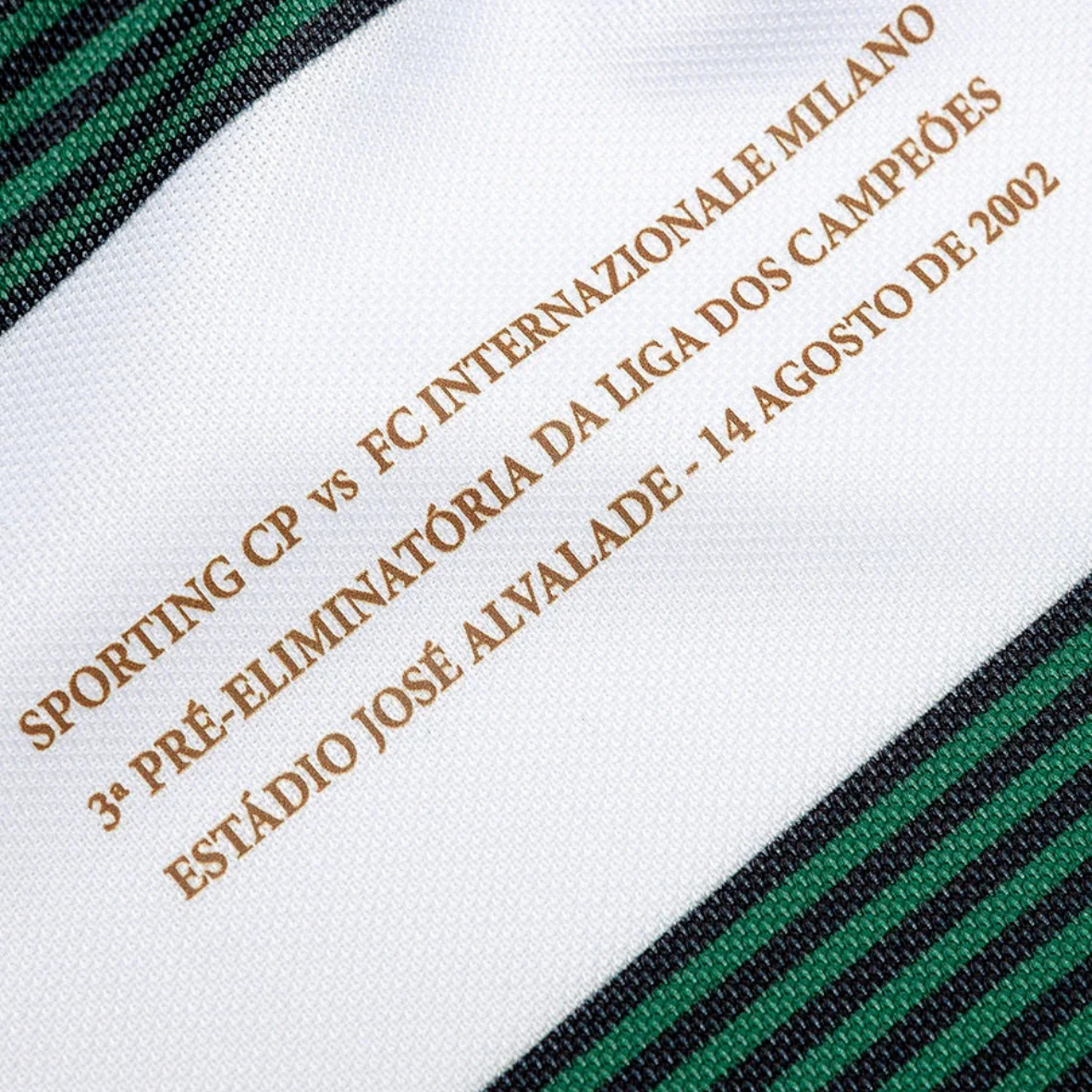 Camisola Retrô Home 2002 – C. Ronaldo