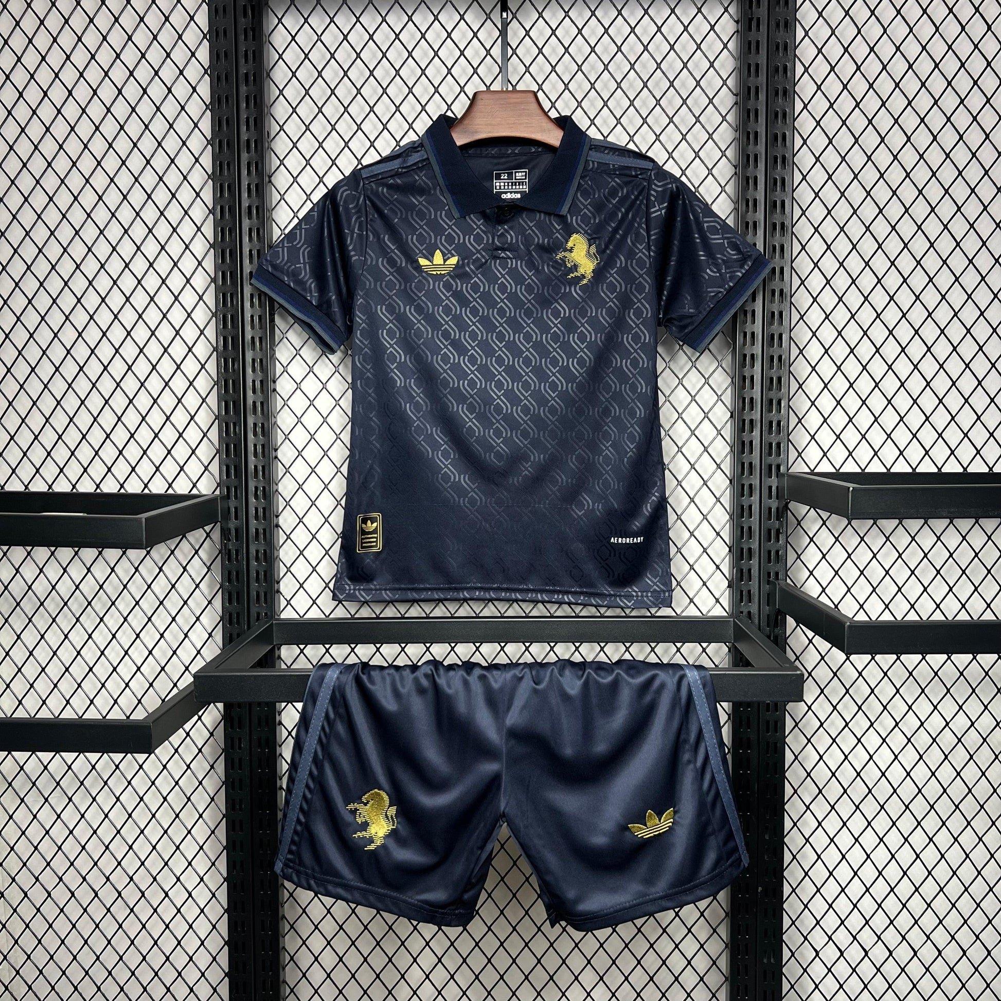 Conjunto Infantil Juventus Terceiro 2024/25 - imagem 1