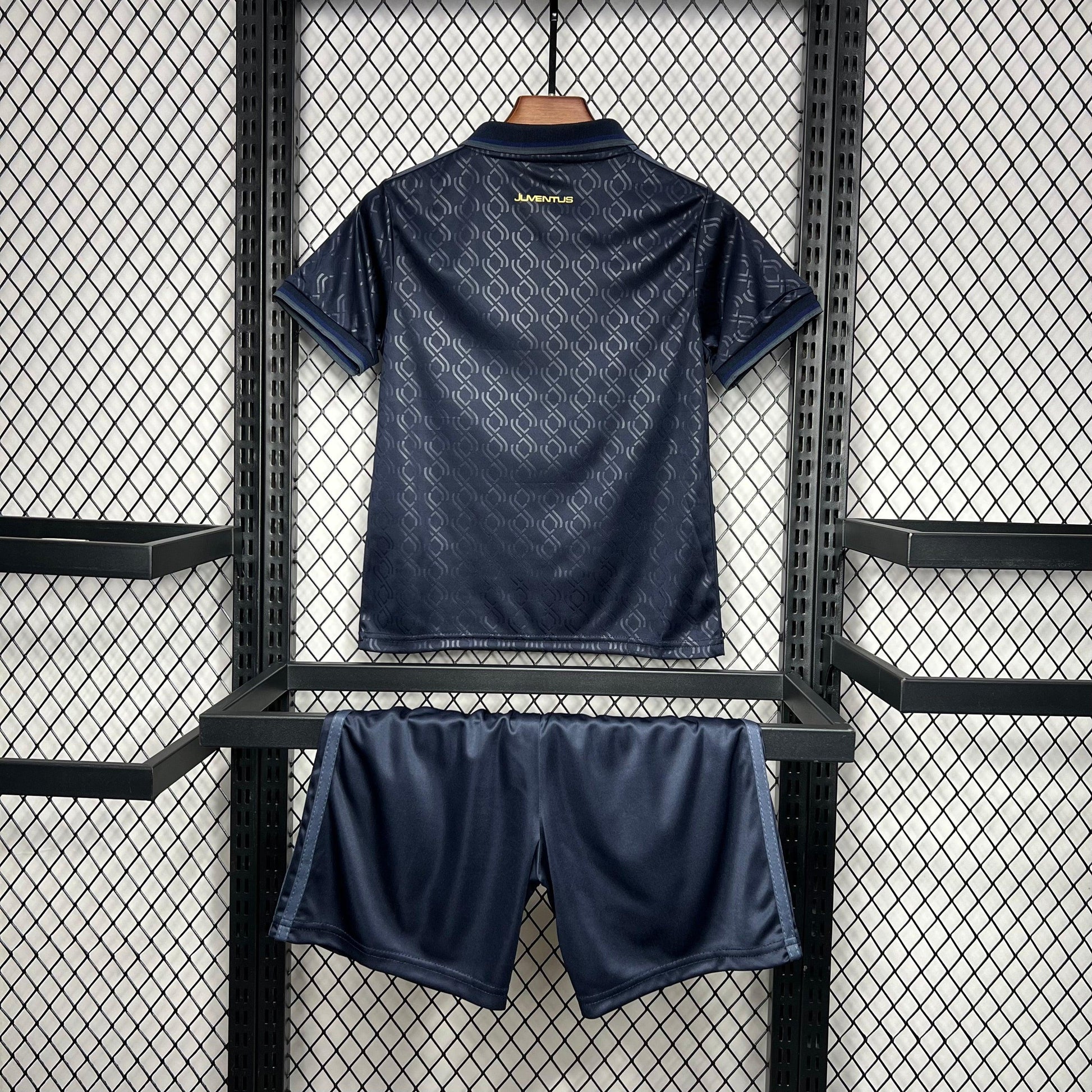 Conjunto Infantil Juventus Terceiro 2024/25 - imagem 5