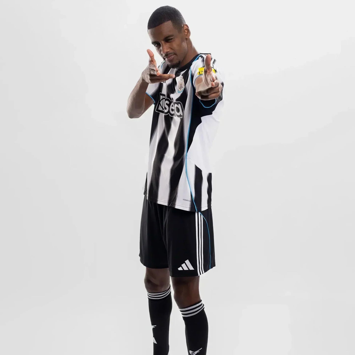 Camisola Adidas Newcastle 2025/26 I - imagem 6