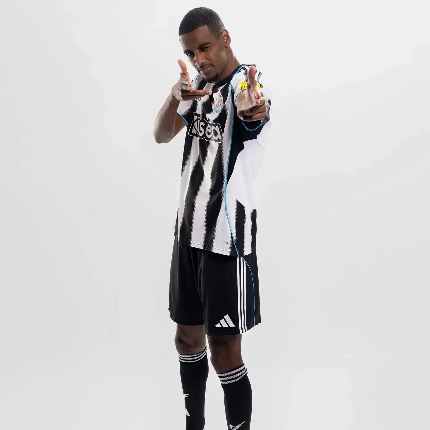 Camisola adidas Newcastle 2025/26 I - imagem 6