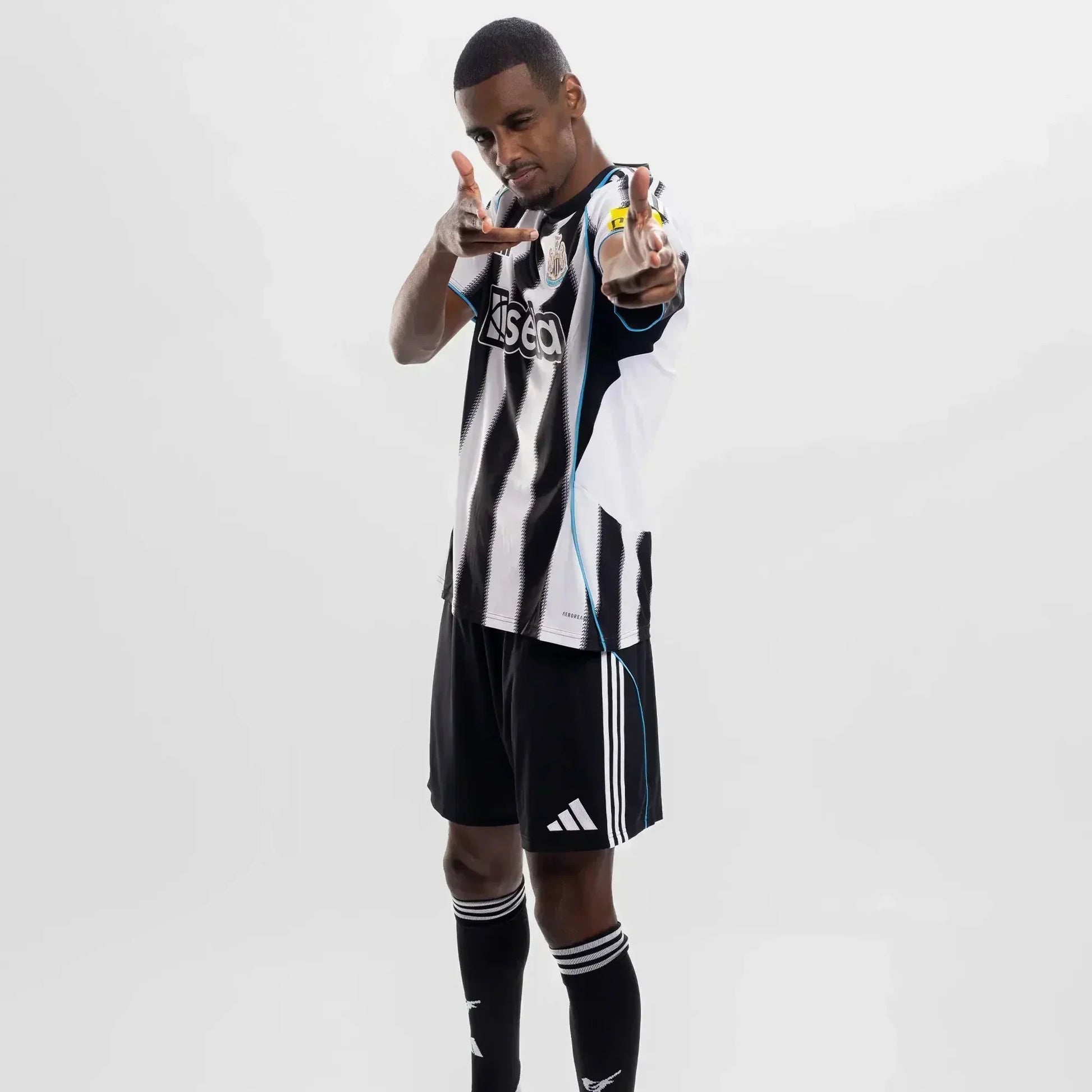 Camisola adidas Newcastle 2025/26 I - imagem 6