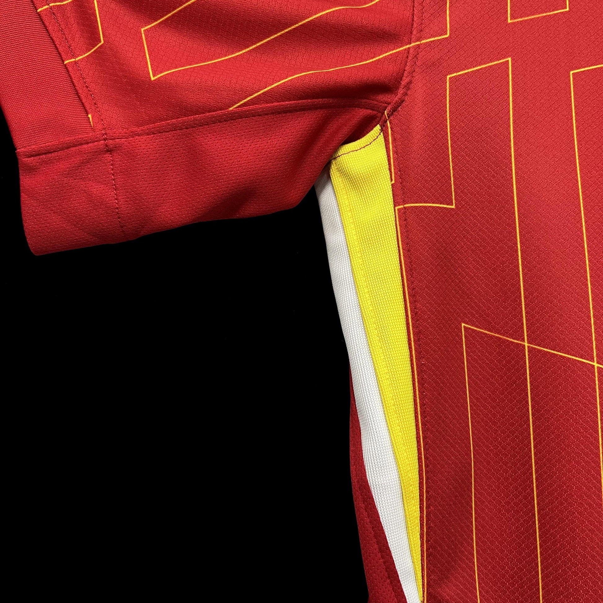 Camisola Liverpool Principal 2024/25 - imagem 8