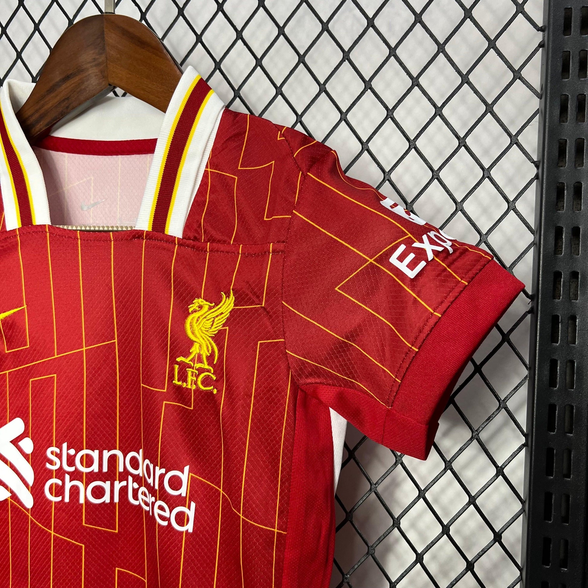LIVERPOOL I 24/25 CONJUNTO INFANTIL - imagem 3