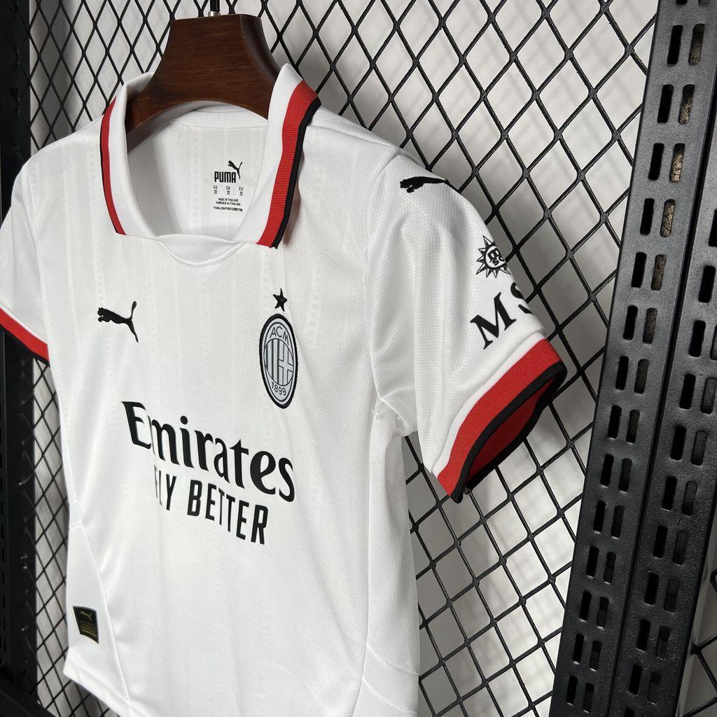 MILAN II 24/25 CONJUNTO INFANTIL - imagem 3