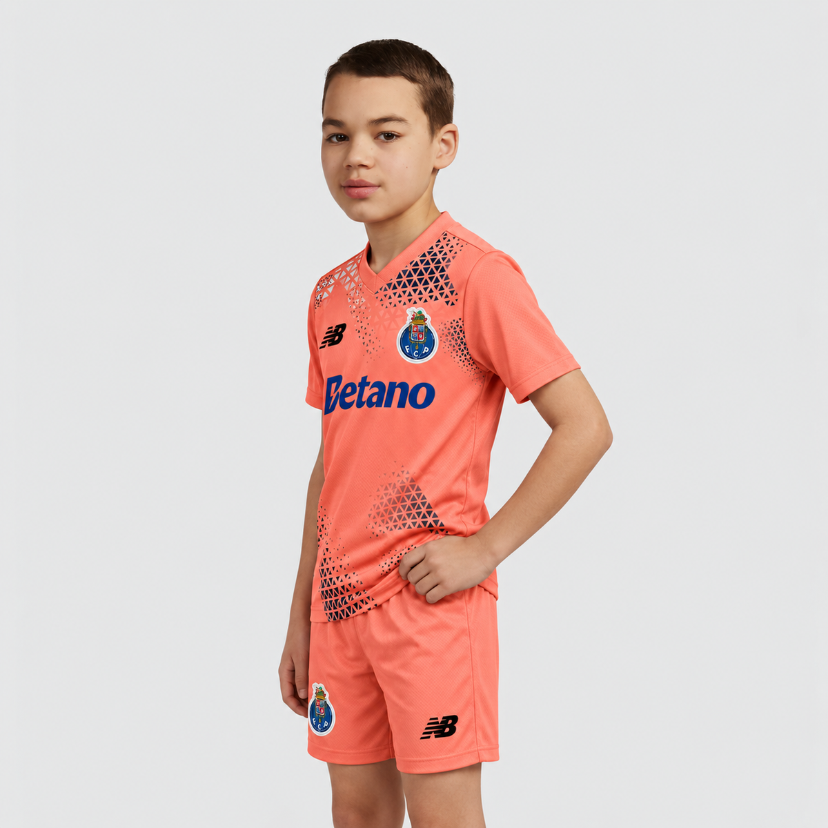 Conjunto Infantil Dragão 2026/27 – Guarda-Redes Alternativo Laranja