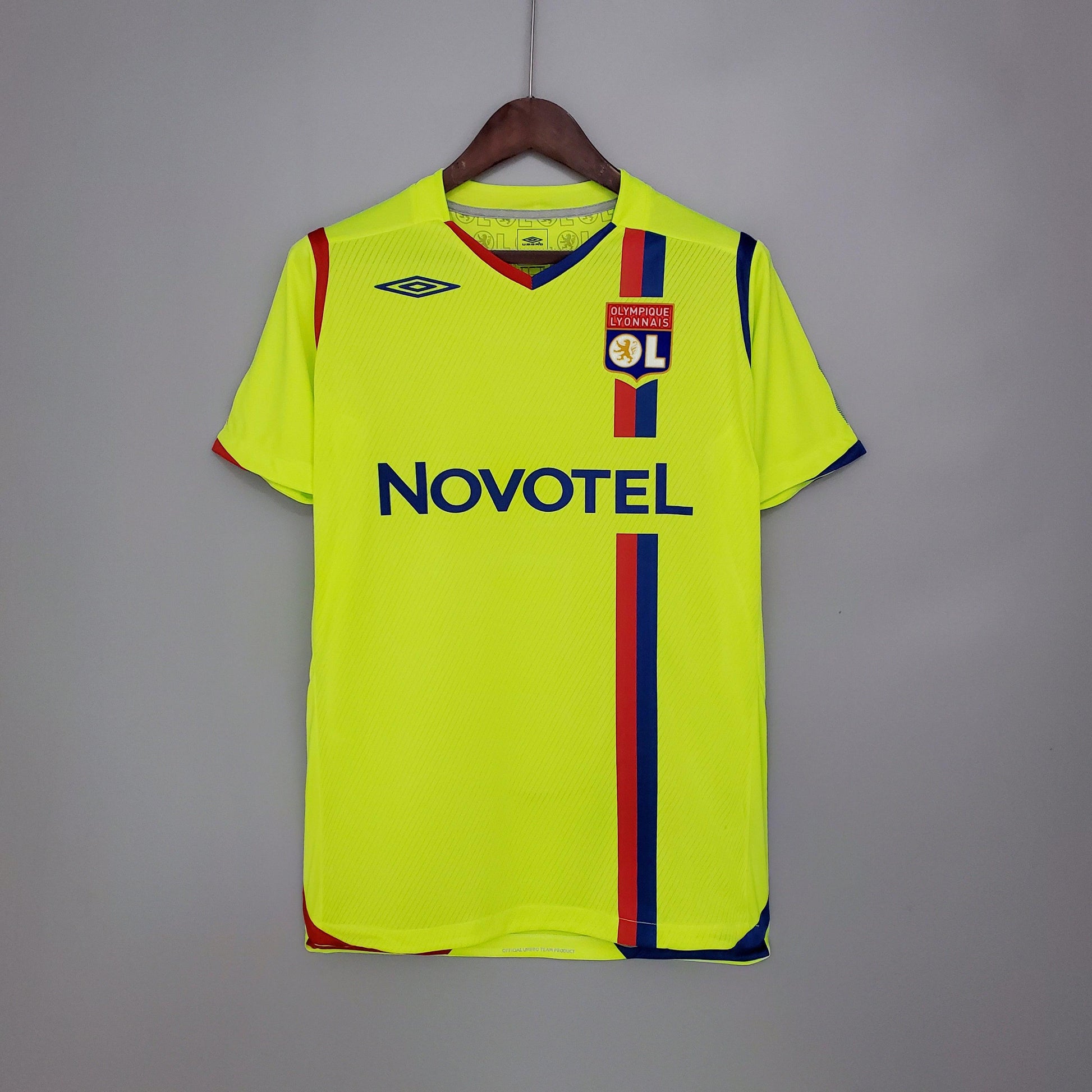 LYON I 08/09 HOMBRE (RETRO) - imagem 1