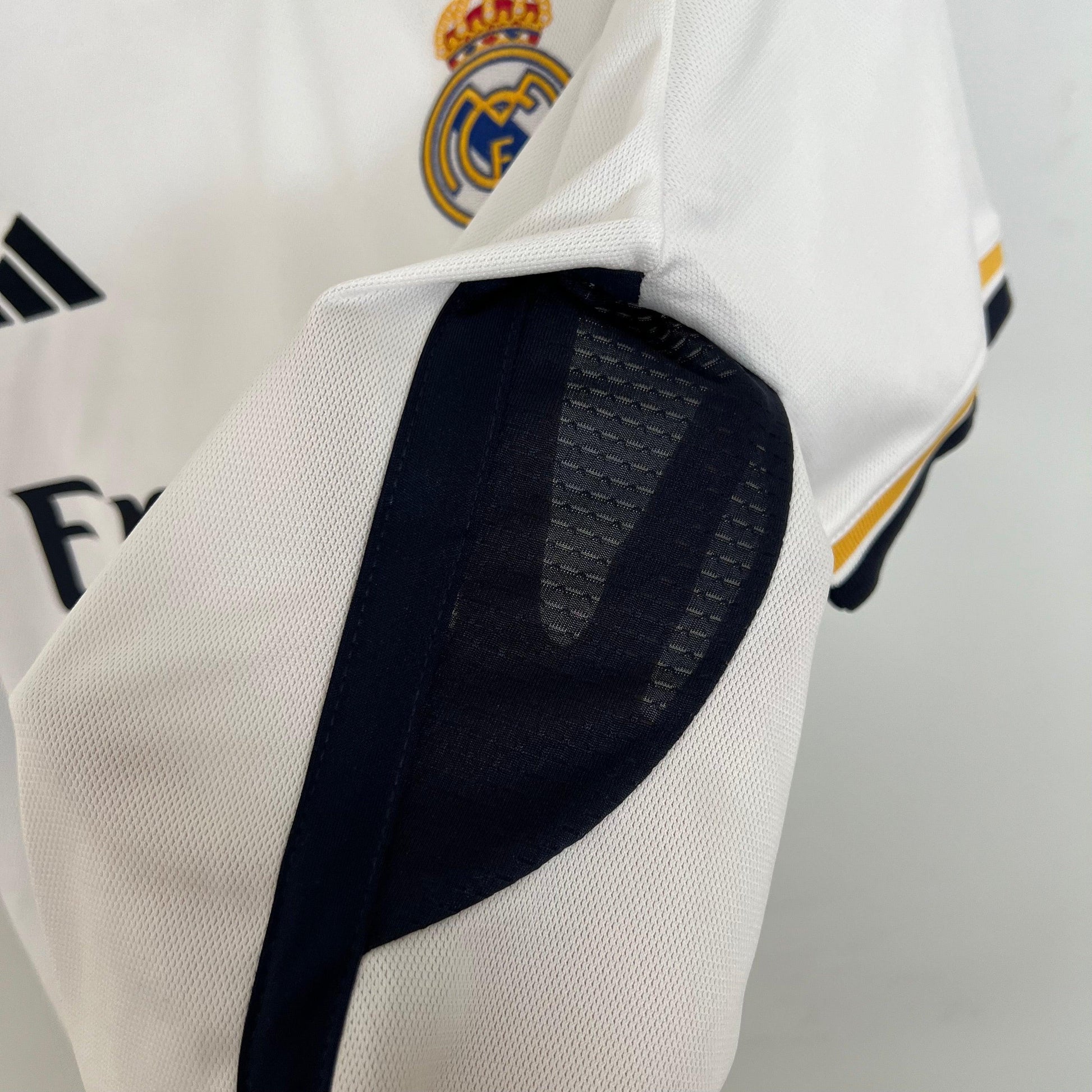 Camisola Real Madrid Principal 2023/24 - imagem 5