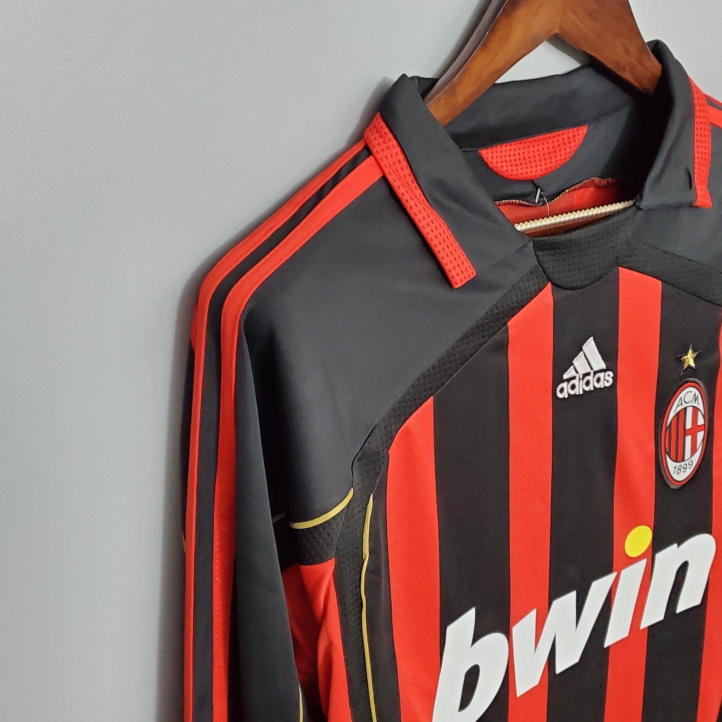 MILAN V 06/07 HOMBRE (RETRO) MANGA LARGA - imagem 2