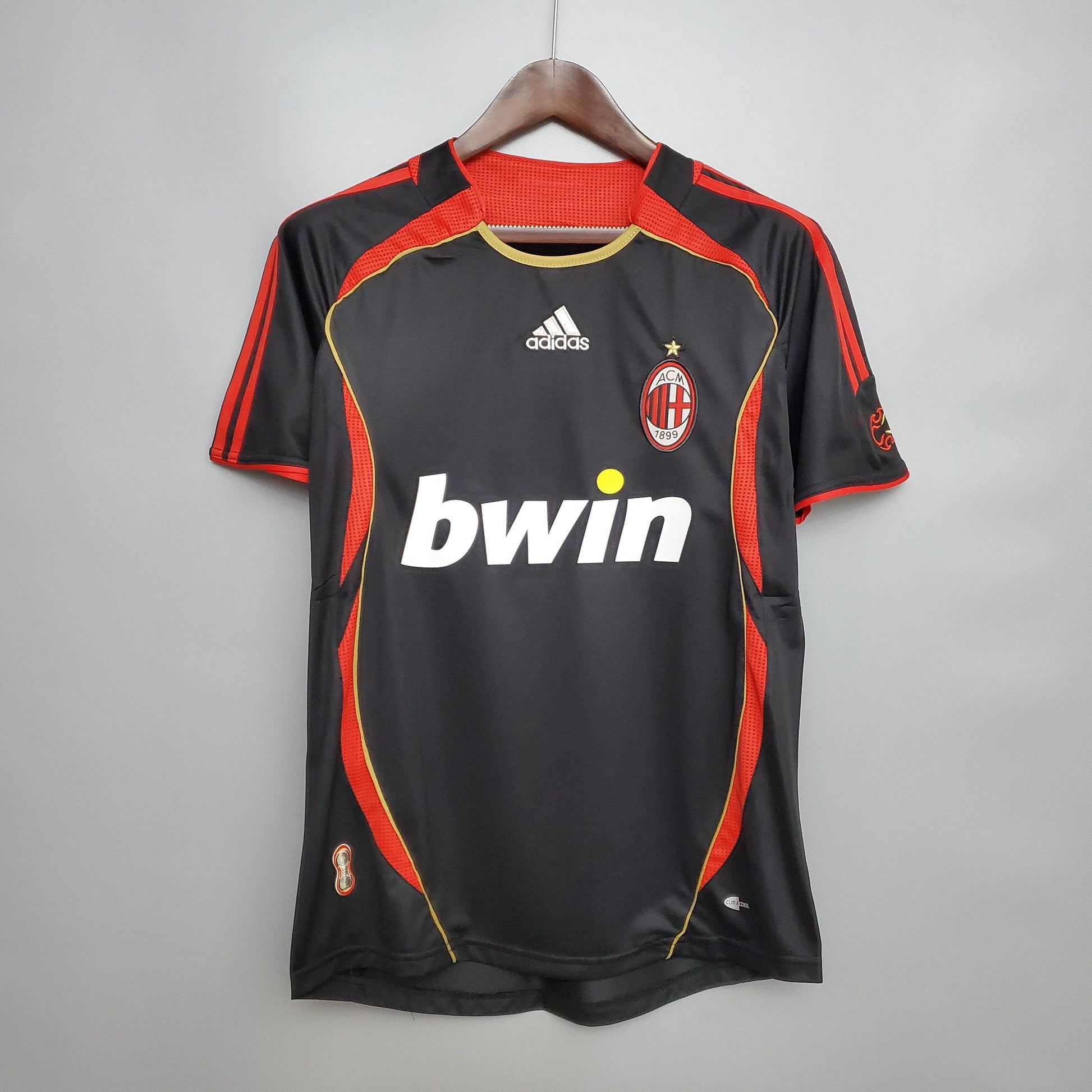 MILAN VI 2006 HOMBRE (RETRO) - imagem 1