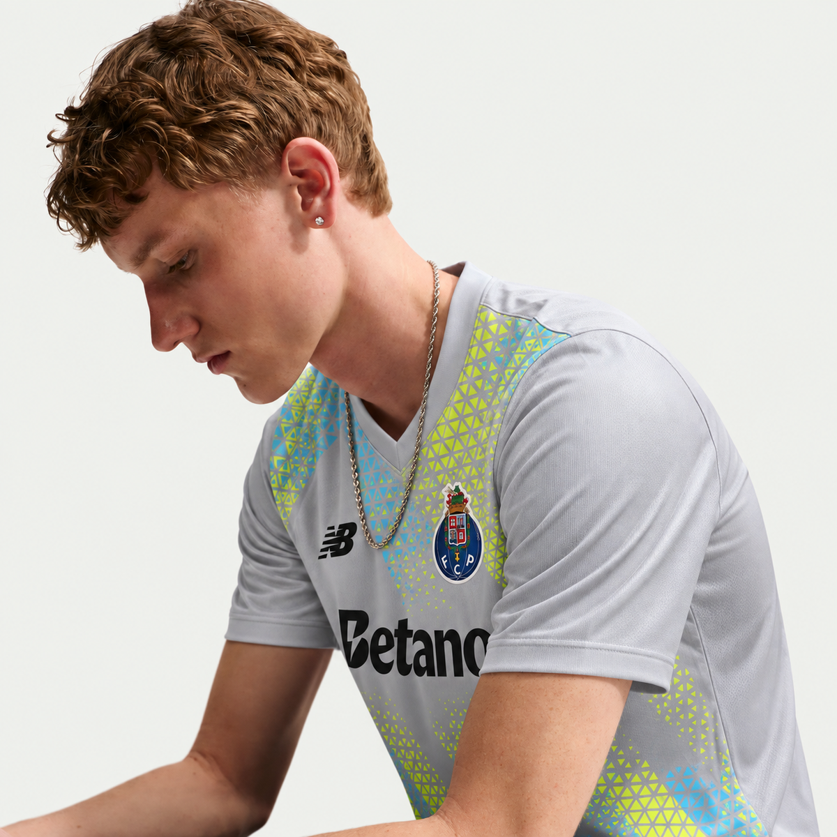 Camisola Dragão Guarda-Redes 2026/27 — Terceiro Equipamento Cinzento