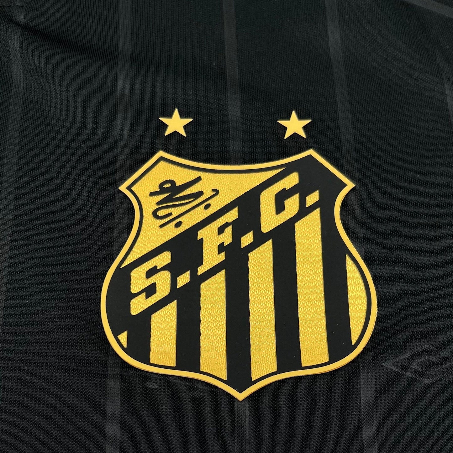 SANTOS EDICIÓN ESPECIAL CHARLIE BROWN JR 24/25 HOMBRE - imagem 2