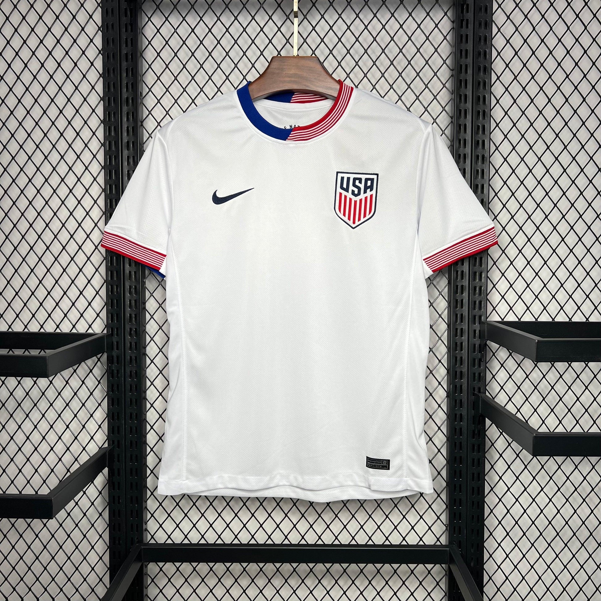 ESTADOS UNIDOS DE AMÉRICA I 2024 HOMBRE - imagem 1
