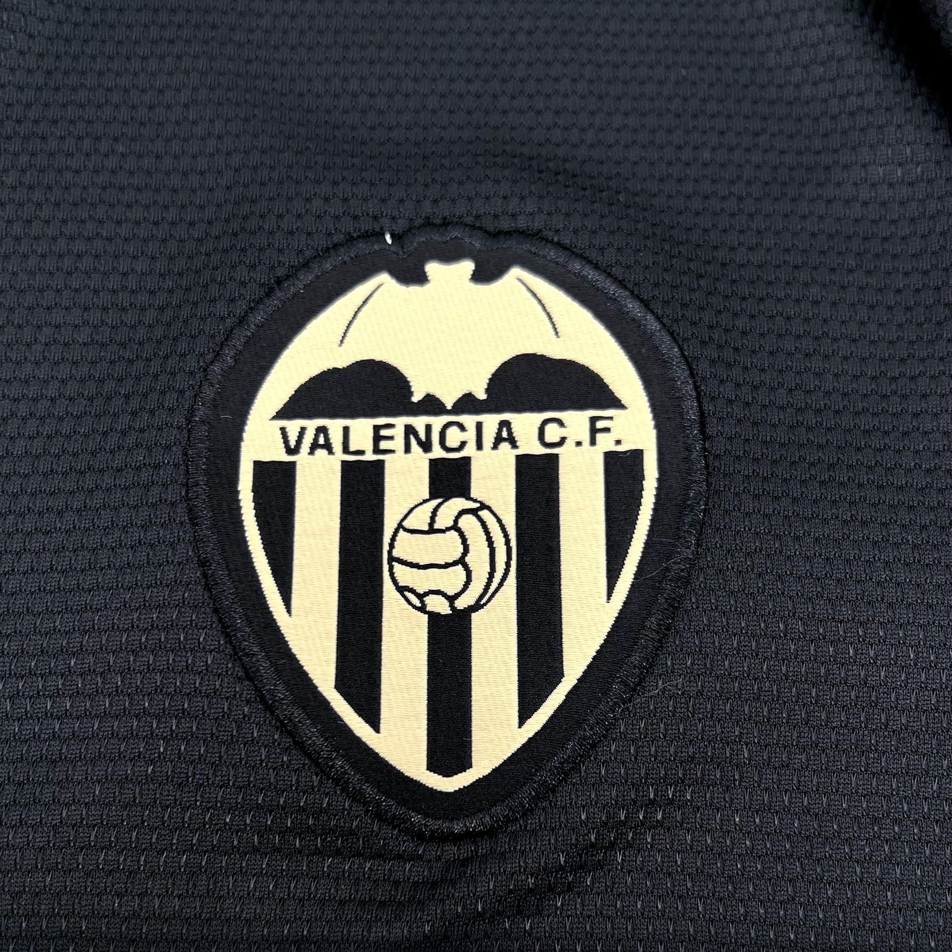 VALENCIA EDICIÓN LIMITADA NEGRA 24/25 HOMBRE - imagem 5